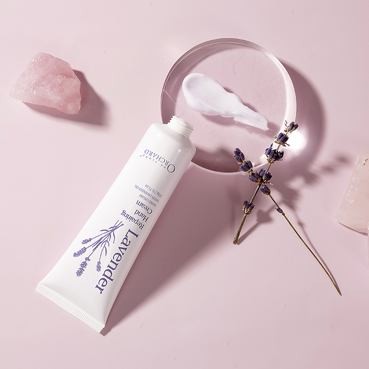 Отбеливающий увлажняющий нежный крем для рук с глубокой фиксацией