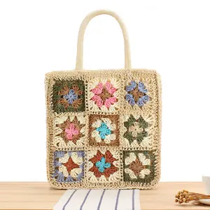 Borsa estiva in tessuto Boho a tracolla con patchwork floreale all'uncinetto borsa da donna rurale borsa da spiaggia in paglia