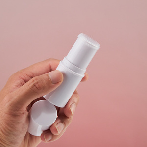 Contenant vide rond <span class=keywords><strong>pour</strong></span> baume à <span class=keywords><strong>lèvres</strong></span> 15 ml, emballage de crème à <span class=keywords><strong>lèvres</strong></span> à marque privée avec logo personnalisé, tube à rouge à <span class=keywords><strong>lèvres</strong></span> <span class=keywords><strong>pour</strong></span> rouge à <span class=keywords><strong>lèvres</strong></span> fait <span class=keywords><strong>maison</strong></span> - Product Image 3