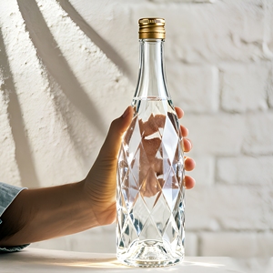 Botella de Licor de Vidrio Transparente de 500ml, 700ml, 750ml con Patrón de Diamantes en Relieve, para <span class=keywords><strong>Vodka</strong></span>, Ginebra, Whisky y Licores - Product Image 5