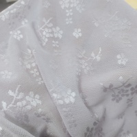 Tissu brodé en dentelle de haute qualité 88% Nylon 12% Spandex pour vêtements et accessoires