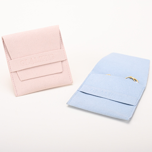 Hot Selle Glampkg Custom OEM Embossed Logo 9x9cm Flap Envelope Luxury Microfiber Jewelry Packaging <b>Pouch</b> with Insert - Product Image 1