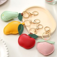 Porte-clés de luxe exquis et durable en forme de petit fruit, design mignon citron cerise, imprimé en typographie, pendentif en cuir PU, accessoire de sac pour
