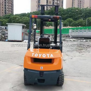Chariot élévateur diesel d'occasion FD30 3T avec mât à deux étages, pneus pneumatiques/solides - Très bon état de fonctionnement, prix bas - Product Image 3