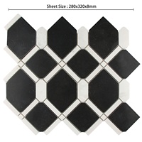 Mosaïque de carreaux de marbre découpés au jet d'eau, design artisanal hexagonal, pour crédence de cuisine et décoration intérieure
