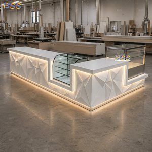 Barra Personalizada para <span class=keywords><strong>Centro</strong></span> de Entretenimiento Familiar, Elegante y Moderna Barra de Corian Blanco Glaciar para Café, Té y Aperitivos con Exhibidor de Pasteles - Product Image 3