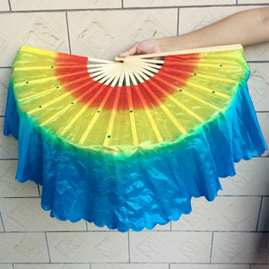 Vente en gros de ventilateur de danse tricolore double face pour danse carrée et ventilateur Yangko avec dégradé de couleurs longues Performance Wear - Product Image 4