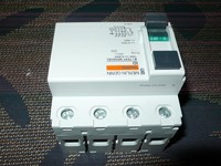 Nouveau Contrôleur PLC d'interrupteur différentiel original TETRA 100A 300mA AC 4 pôles MERLIN GERIN 23213