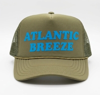 Gorra Trucker de Lona Transpirable Verde Oliva con Logotipo Personalizado, Impresión 3D en Relieve y Cierre a Presión para Deportes al Aire Libre y Pesca