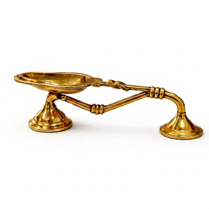 Lámpara de Aceite Diya de Latón Macizo Hecha a Mano, Lámpara de Ofrenda Tradicional India Hindú para Oración, Ritual Aarti Deepak, Lámpara Religiosa para el Hogar - Product Image 3