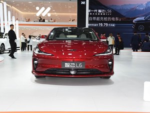 IM L6 2025 Max, Sedán Eléctrico de Lujo, Alta Configuración, Conducción Cómoda, Gran Autonomía, para Viajes Urbanos de Negocios y Familiares - Product Image 2