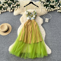 Robe longue décontractée pour femme WIWT, élégante, à fines bretelles, avec appliques florales en dentelle, coupe trapèze en tulle, idéale pour les fêtes, les vacances et le quotidien
