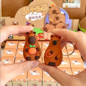 畅销水豚图24件/套聚氯乙烯钥匙扣吊坠惊喜礼品盲盒儿童节新奇礼品学生奖 - Product Image 4