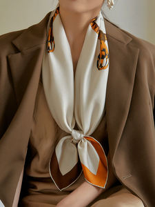 ผ้าไหม100% ขั้นสูงผ้าคลุมไหล่ผ้าทอลายทแยงขนาดใหญ่ผ้าพันคอทรงสี่เหลี่ยมรูปทรงเรขาคณิตลายสัตว์ประดับแฟชั่นสำหรับผู้หญิง - Product Image 5