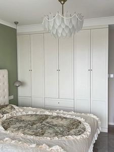 Grande armoire de chambre à coucher en bois massif moderne fabriquée en Chine - Product Image 3