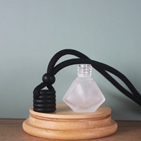 Flacon diffuseur de parfum pour voiture en verre dépoli blanc mat, vide, avec bouchon en bois noir, 8ml, 10ml, 12ml, forme carrée, à suspendre