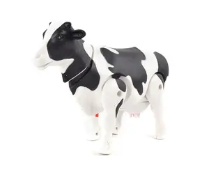 Plástico fazenda animal e-mulational elétrica andando balanço cauda cabeça vaca brinquedo com luz e som