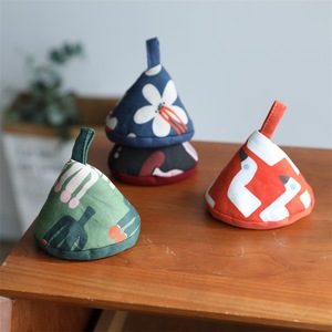 Japanese Style Cotton Triangular Pot Lid Cap Heat Insulating Cover For Casserole And Iron Pot Handles Orange Gooselets Pattern - Product Image 3