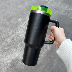 Vaso Térmico <span class=keywords><strong>de</strong></span> Acero Inoxidable <span class=keywords><strong>de</strong></span> 40 oz con Asa y Diseño <span class=keywords><strong>de</strong></span> <span class=keywords><strong>Araña</strong></span> que Brilla en la Oscuridad para Halloween, para Bebidas Frías y Calientes - Product Image 1