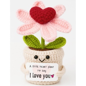 Fleur en crochet faite à la main en forme de cœur - Cadeau sentimental pour la meilleure amie, maman, elle - Décoration de bureau tricotée mignonne et éternelle - Product Image 2