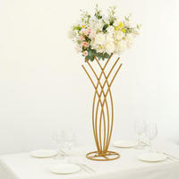 Accessoires de mariage Supports à fleurs en fer forgé électrolytique Plomb Fleur de sirène Centre de mariage Décoration de scène en T personnalisée en usine