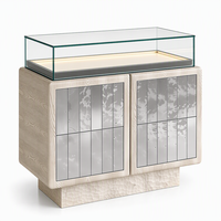 Vitrine murale GZowin robuste et écologique en métal pour bijoux et montres avec éclairage LED, idéale pour les musées et les commerces