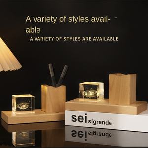 โคมไฟกลางคืนรูปดาวเคราะห์แบบปรับแต่งได้ - โคมไฟรูปวงโคจรสลักชื่อเฉพาะบุคคลสำหรับครูและนักเรียน ของขวัญตั้งโต๊ะทำจากไม้/คริสตัล/ไม้บีช - Product Image 2