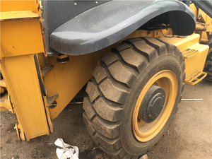 Retroexcavadora JCB 3CX con Motor Diésel CAT, Carga Nominal de 15 Toneladas, Potencia de 92 KW, Configuración de Ruedas 4x4, Modelo 2015, 2500 Horas - Product Image 4