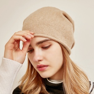Gorros de Invierno para Mujer 100% Cachemira Pura, Gorros de Lana Tejida Lisa con Bordado de Lujo, Gorros con Logotipo Bordado Personalizado <span class=keywords><strong>Jbm</strong></span> - Product Image 2