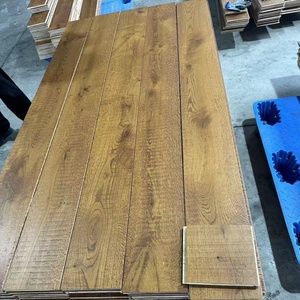 Nouveau parquet en bois massif chêne, planches larges, parquet contrecollé - Product Image 1