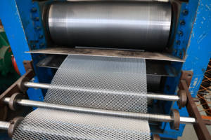 מפעל אספקת מגולוון 304 חוט נירוסטה מורחבת רשת מתכת תומך אלמנט מסנן - Product Image 3