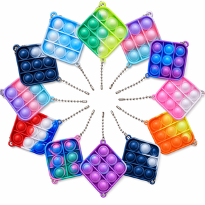 Porte-clés <span class=keywords><strong>Pop</strong></span> <span class=keywords><strong>It</strong></span> carré miniature en silicone, dégradé multicolore, jouet à bulles à presser, format de poche, jouet sensoriel anti-anxiété - Product Image 3