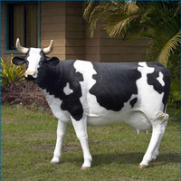 Statue de vache en résine grandeur nature personnalisée, statue de bétail laitier en fibre de verre à vendre