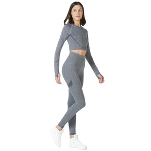 Ensemble de yoga sportif sans couture avec effet push-up pour la salle de sport et les entraînements à domicile - Product Image 3