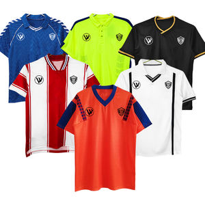 Custom Classic Design Retro Heren Voetbalshirt Voetbalkleding 100% Polyester Ademend Retro Voetbaltenue - Product Image 2