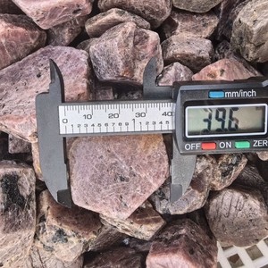 Toptan Kırmızı Turmalin Ham Taşları Altıgen Prizma Ham Mineral Örnekleri Lapidary İçin - Product Image 4
