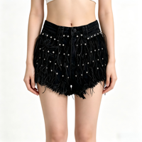 Lässige Feder-Denim-Shorts Schwarz Hochgeschnitten mit Strass-Besatz Fransen Ausgefranster Saum Glitzernde Clubwear Ausgehkleidung Damen-Jeansshorts