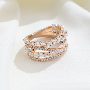 แหวนเพชรทองคำ 18K รุ่น MSR-2083 จาก Messi Jewelry สำหรับผู้หญิง - Product Image 2