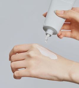 Crema Indossabile a Doppia Barriera Celiimaxx Offre Sollievo Lenitivo di Lunga Durata Mentre Nutre, Ripara e Calma la Pelle - Product Image 2