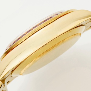 Reloj de Lujo para Hombre con Bisel de Rubíes Premium 5A, Esfera Completamente Adornada con Diamantes, Tres Subesferas, Cronógrafo Mecánico, Correa de Acero Dorado - Product Image 4