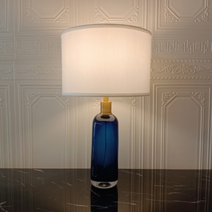 Lámpara de Mesa Creativa de Lujo, Lámpara Artística de Cristal Azul para Botella de Vino, Lámparas de Cristal de Diseño, <span class=keywords><strong>Bar</strong></span> de Hotel, Mesita de Noche, Lámpara de Tela - Product Image 5