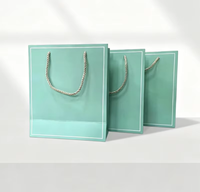 Sac en papier personnalisé de petite taille, couleur verte, pour emballage cadeau, vente en gros