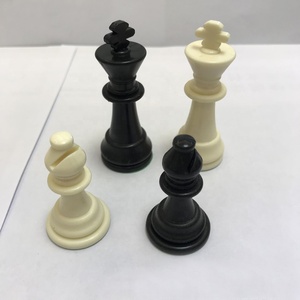 Jeu d'échecs portable pliable de tournoi en plastique avec pièces feutrées, hauteur du roi de 6,5 cm (2,5 pouces), sans aimant - Product Image 5