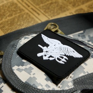 แผ่นแปะลายธงชาติอเมริกันรูปนกอินทรี 3 มิติ ทำจาก PVC พร้อมแถบตีนตุ๊กแก สำหรับอุปกรณ์เสริมแนวทหารและเครื่องประดับแสดงความรักชาติ - Product Image 4