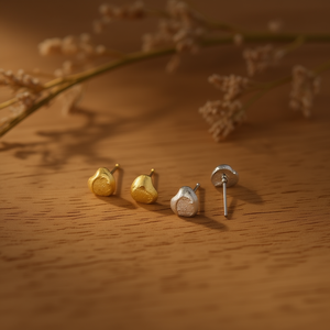 Orecchini a lobo a forma di luna in acciaio inossidabile placcato oro per donna, gioielli alla moda - Product Image 3