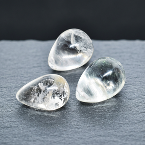 Vente en gros de cristal de quartz naturel Oeufs clairs Pierre précieuse Cristal Artisanat Reiki Roches Minéraux Feng Shui Gemme Jade Cristal de gros - Product Image 1