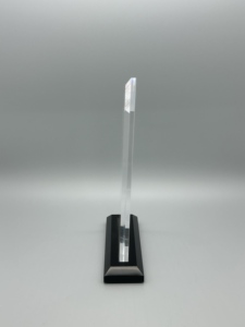 جائزة أكريليك شفافة أنيقة بقاعدة سوداء قابلة للتخصيص بالكامل مع نقش بالأشعة فوق البنفسجية صديقة للبيئة جوائز مؤسسية احترافية - Product Image 3