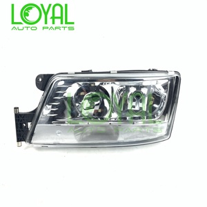 8125106496 RH 8125106497 LH Pièces de carrosserie de camion lourd Remplacement du phare pour <span class=keywords><strong>MAN</strong></span> <span class=keywords><strong>TGX</strong></span> TGS PIÈCES DE CAMION - Product Image 1