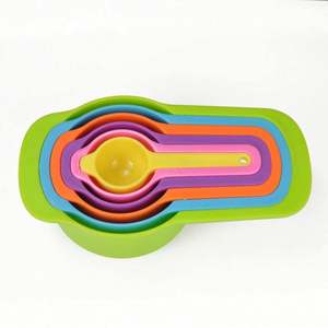 Juego de 6 Cucharas y Tazas Medidoras de Líquidos de Plástico PP Multicolor Arcoíris, Económicas y Ecológicas para la Cocina - Product Image 5