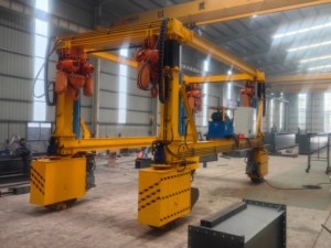 Grue porte-conteneurs automotrice à crochet motorisé de 40 pieds, 50 pieds, capacité 35 tonnes, 80 tonnes, pour port, en vente - Product Image 4